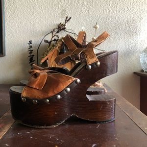 Vintage wood platform shoes 70’s style